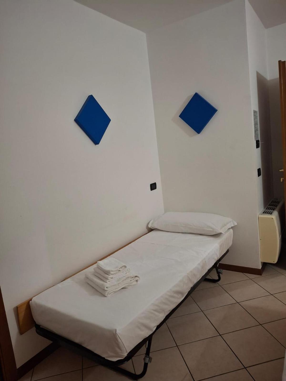 Albergo Quatro Pini Pozzolengo Exterior photo